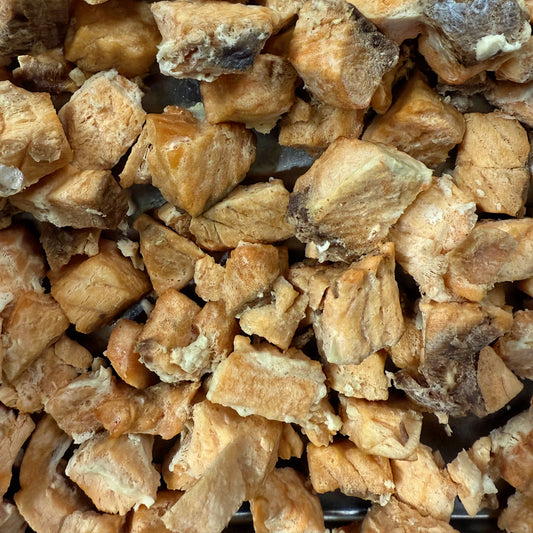 Freeze Dried Salmon Dog Treats – Single Ingredient, Healthy Crunchy Snack