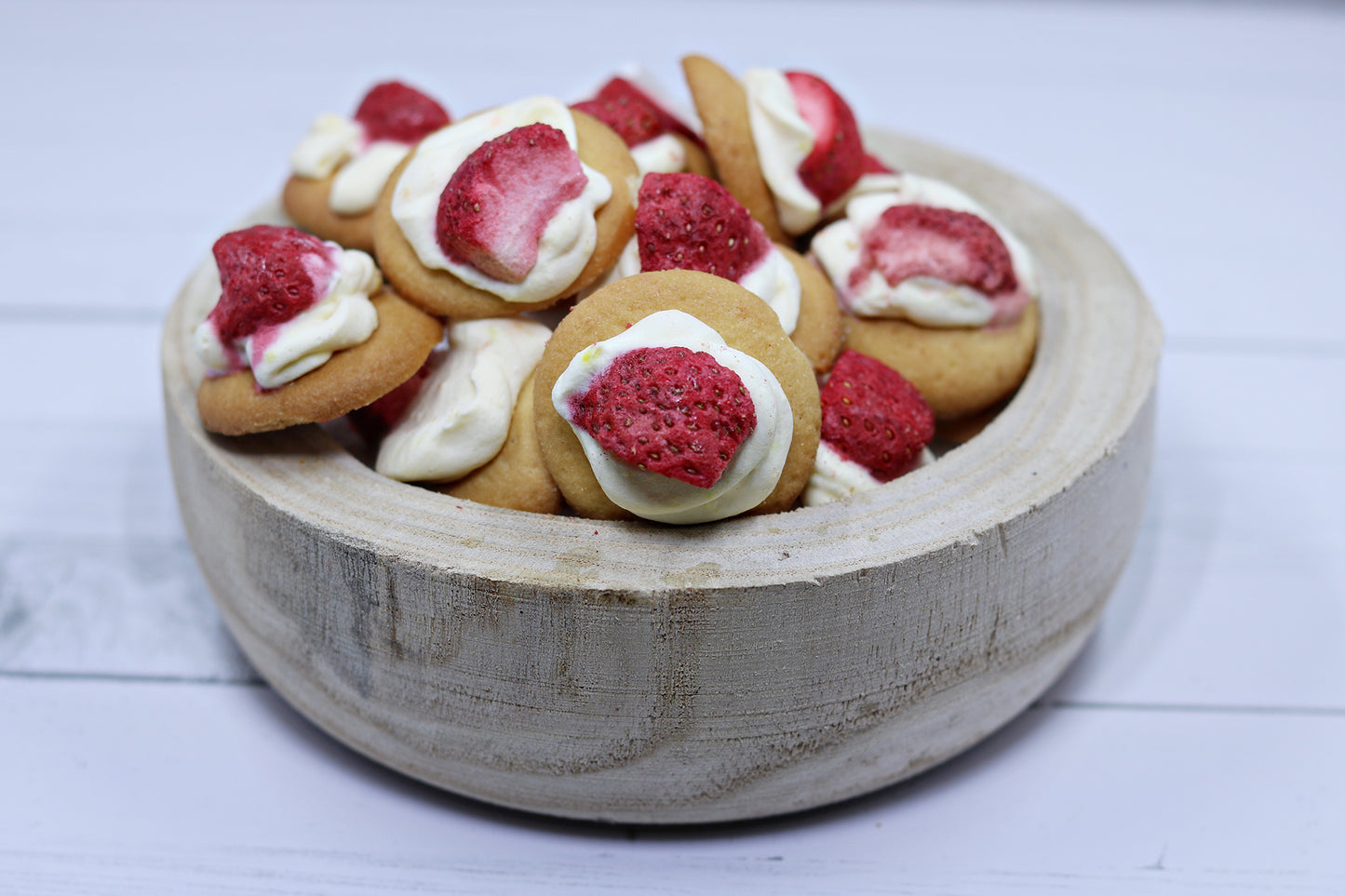 Freeze Dried Strawberry Cheesecake Bites