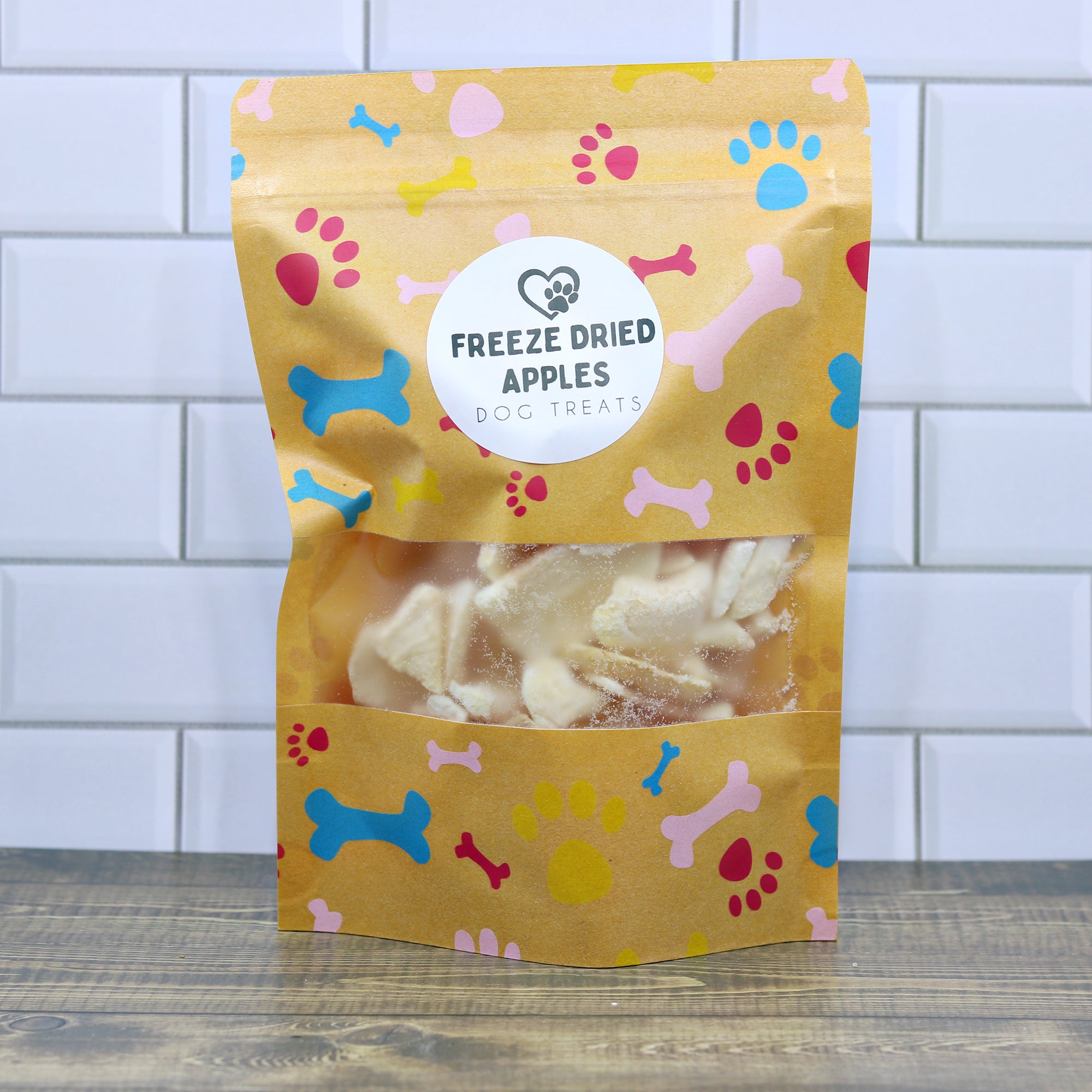 Freeze Dried Apple Dog Treats – Natural Single Ingredient Pet Treats for Dogs & Small Animals