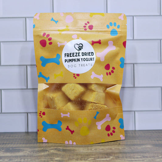 Freeze Dried Pumpkin Yogurt Dog Treats – Healthy Snack with Pumpkin and Greek Yogurt